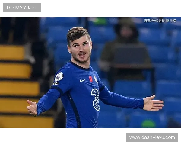 足球球星签约合同细节揭秘 揭示背后超高薪水和复杂条款